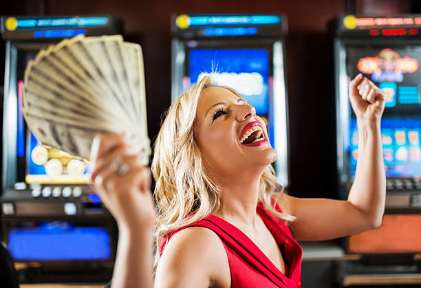 murahwin mobile app interface showing sportsbook and casino options
